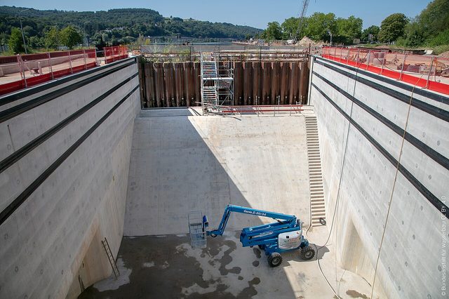 Schleusenkammer der Moselschleuse Trier während der Bauarbeiten